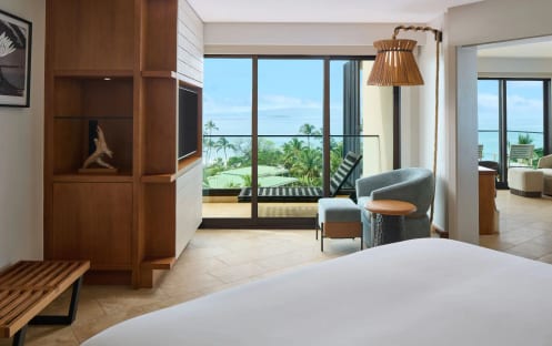 Deluxe Ocean View Suite